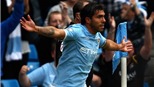 Man City muốn thêm tiền trong vụ Tevez